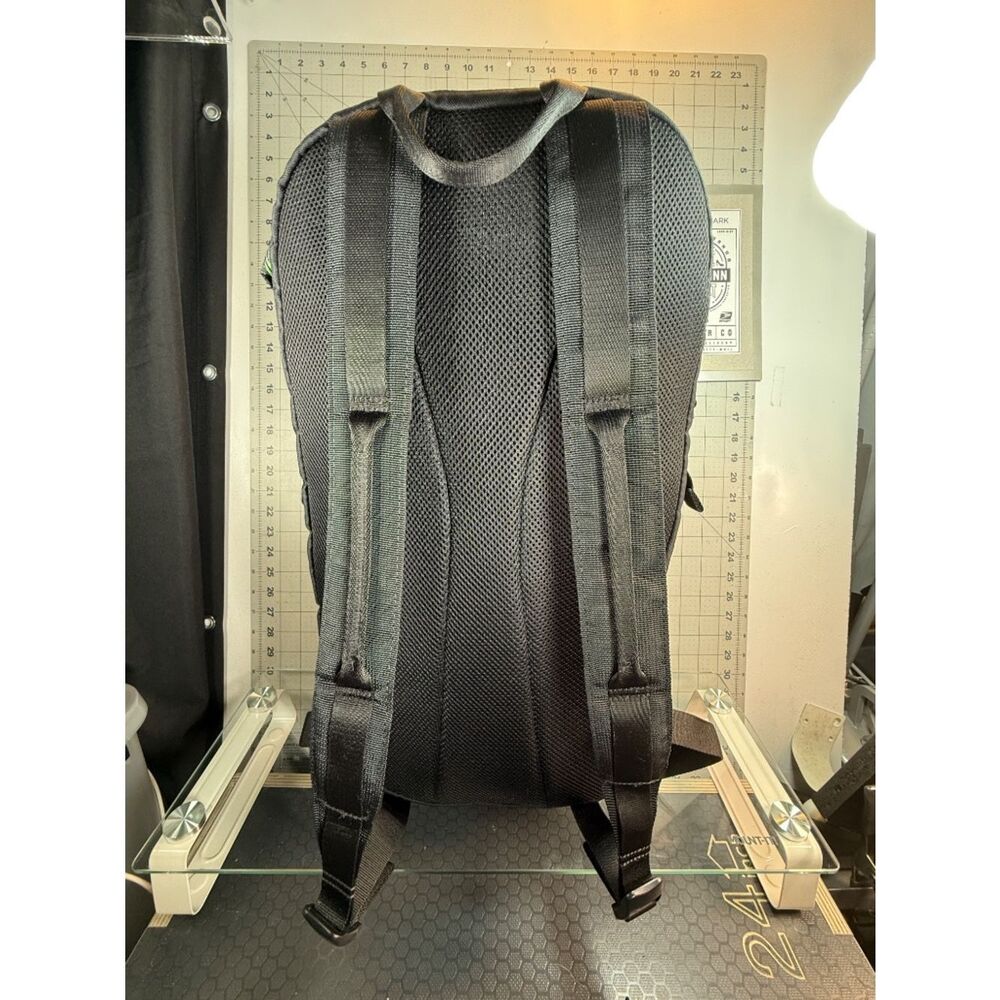 MERCEDES AMG®  |  PETRONAS F1® TEAM  |  BACKPACK  |  NEW  | - Picture 7 of 15